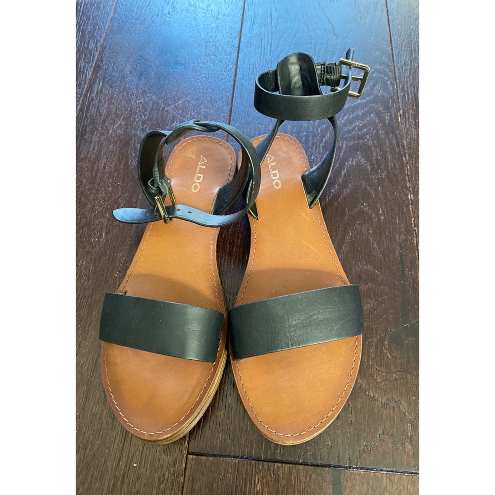 Aldo sandals size 5/35